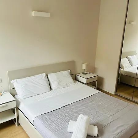 Easy Room Italy Milan Exterior photo